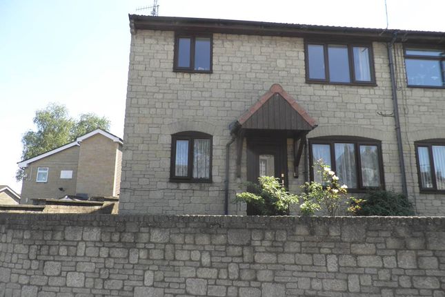 Flat to rent in Knights Court, Keyford, Frome