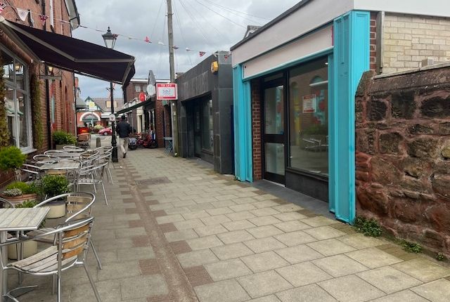 Retail premises to let in Crescent Walk, West Kirby, Wirral