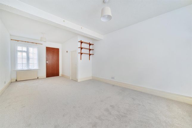 24 Alexandra Cottages, Tavistock Place, Bedford photo 2