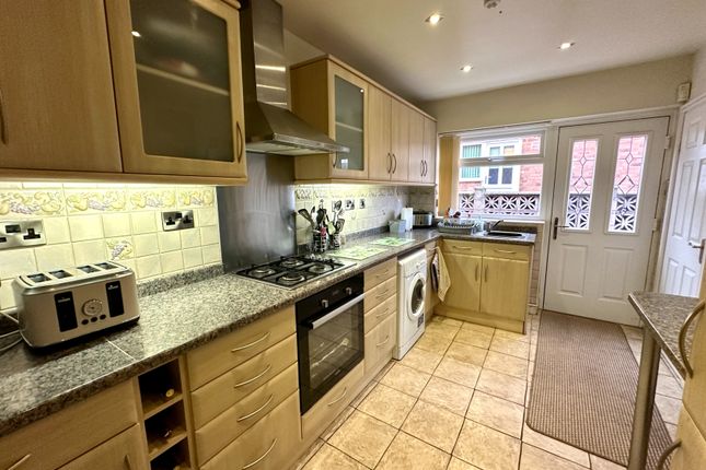 Arnotdale Drive, Cannock photo 3