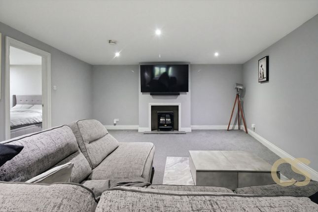 Coronation Cottages, Nazeing photo 4