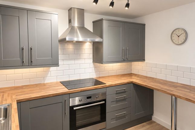 17, Wheatley Lane, Ilkley photo 3