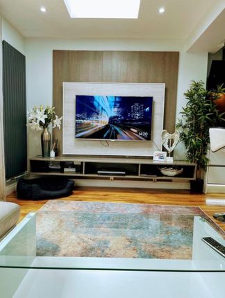 5 Bed Terraced House To Rent Lodge Ave, Croydon Cr0