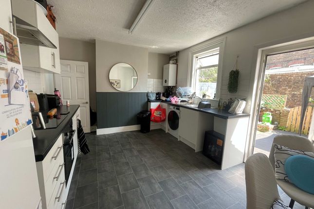 10, Melbourne Road, Eastbourne photo 3