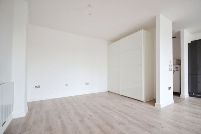 Studio to rent in Rivers House, Springfield Road, Chelmsford, Essex