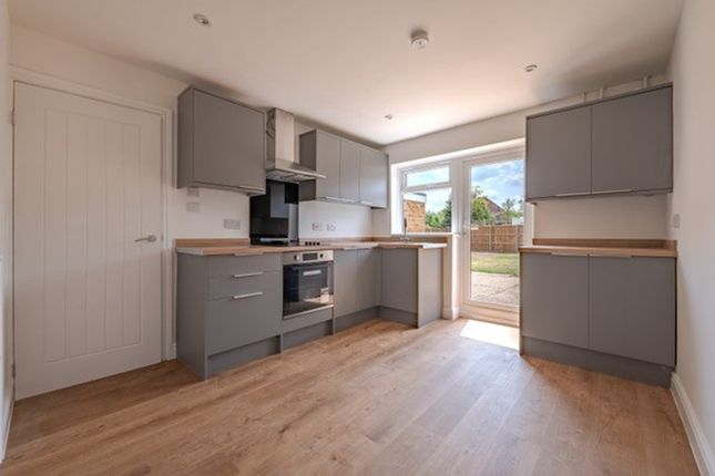 16 Orchard Close, Eaton Ford, St Neots photo 5