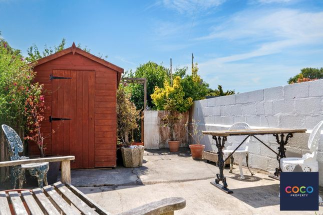 28 Grove Road, Portland, Dorset photo 3