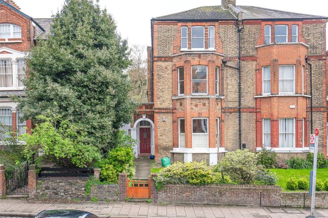 Thumbnail Flat for sale in Crouch Hill, London