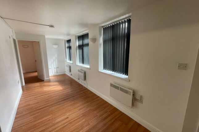 Flat 8, 31-35 , Welford Road, Leicester photo 3