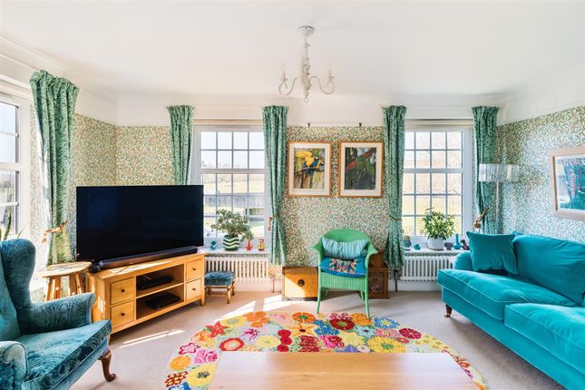 The Kimmeridge, 16, Thread Mill Lane, Bridport photo 2