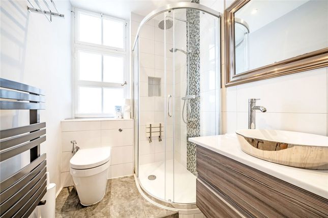 Flat 23, Blomfield Court, London photo 4