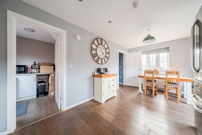 1, Hewitts Road, Cranleigh photo 2