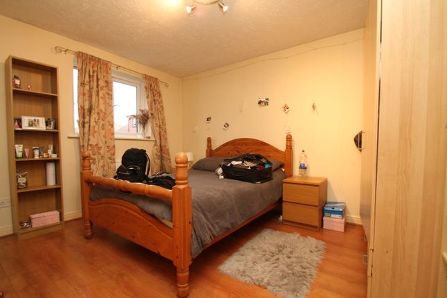 Semi-detached house to rent in Telegraph Place, London