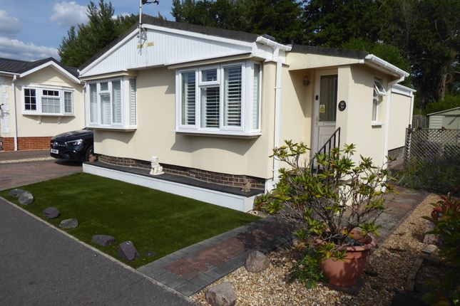 2-bed caravan on 39, Water End Park, Old Basing, Basingstoke, £249,950