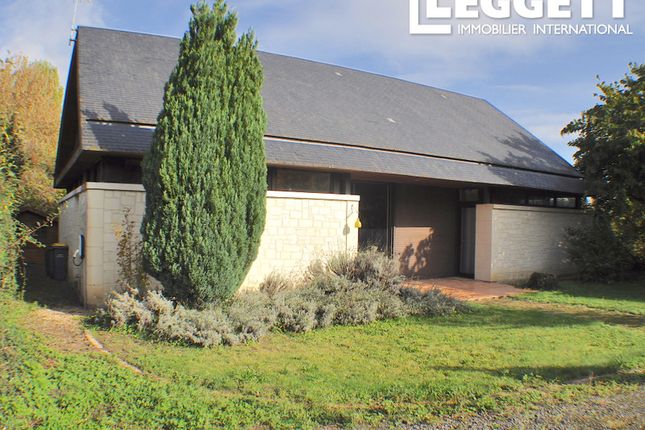 Thumbnail Villa for sale in Vernoil-Le-Fourrier, Maine-Et-Loire, Pays De La Loire