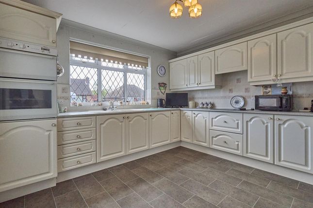 43, King Richard Road, Hinckley photo 2
