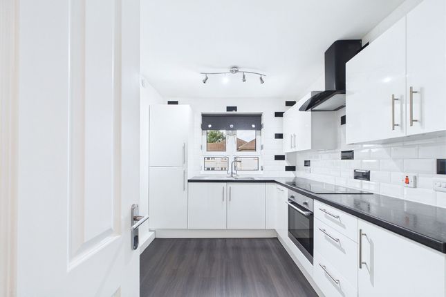 3/3 61 Keal Avenue, Glasgow photo 3