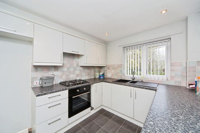 11, Aled Court, Abergele photo 2