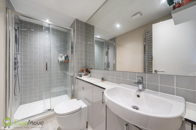 51, Printwork Apartments, 819 London Road, Sutton photo 3