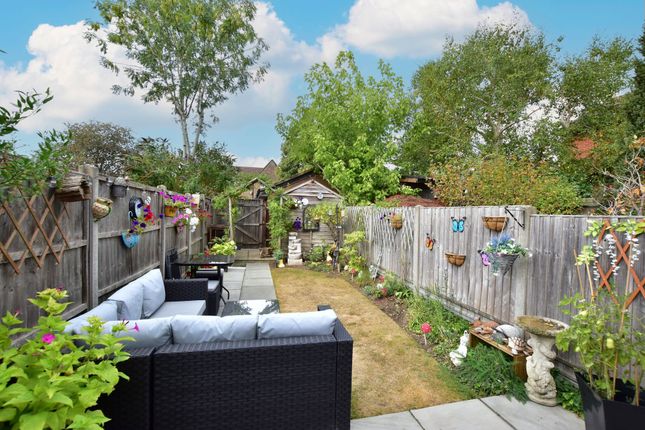 21 Oak Green Way, Abbots Langley photo 4