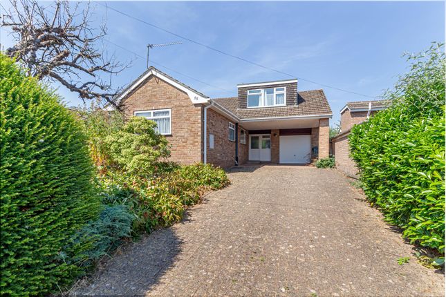 3-bed semi-detached on 55, Broadlands Drive, Malvern, £295,000