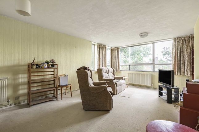 Flat 3, The Towers, Lower Mortlake Road, Richmond photo 2