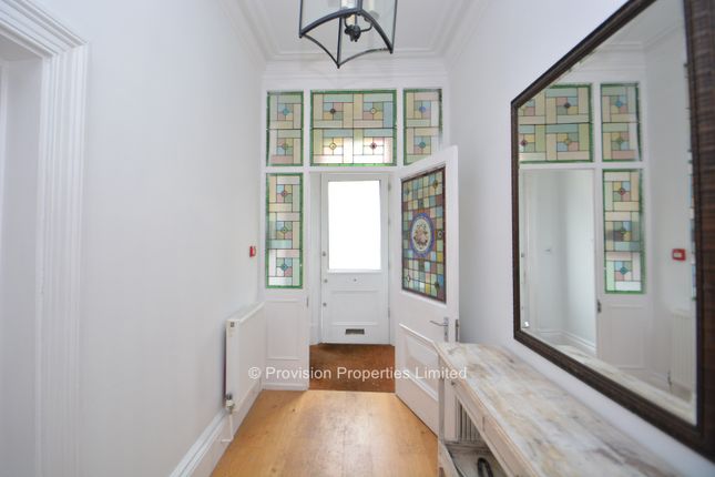 Regent Park Avenue, Hyde Park photo 5