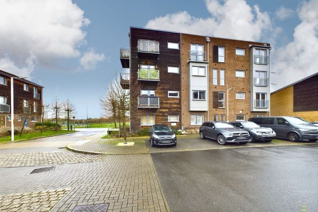 Thumbnail Flat for sale in Star Star Mansions Sympathy Vale, Dartford, Kent