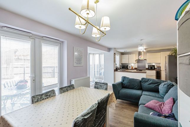 5, Danson Drive, Lancashire photo 4