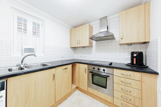 Flat for sale in Wynn Road, Whitstable