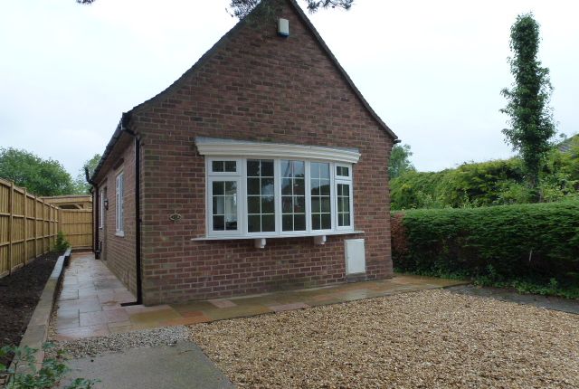 Thumbnail Bungalow to rent in Princess Road, Strensall, York