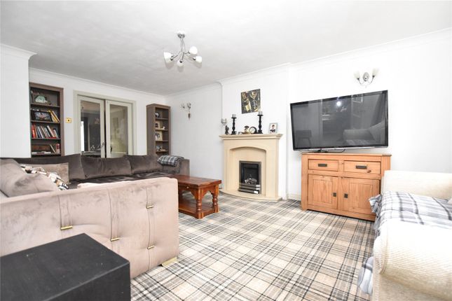 28, Bridge Court, Leeds photo 2