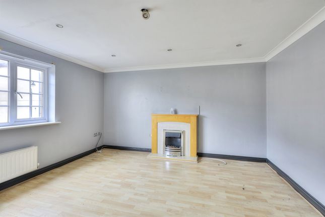 8, Dainty Grove, Northampton photo 3