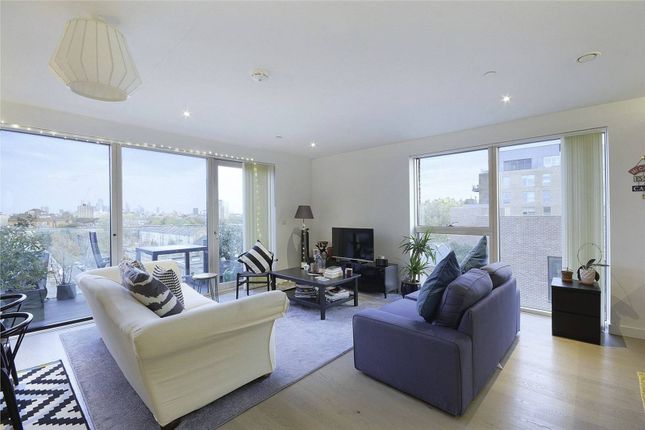 Thumbnail Flat for sale in New Paragon Row, Elephant And Castle, London