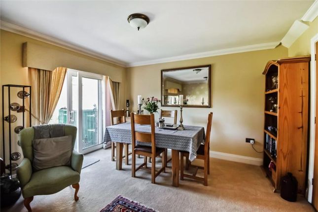End terrace house for sale in Woburn Road, Leighton Buzzard