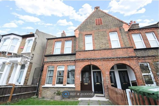 Thumbnail Flat to rent in Colfe Road, London