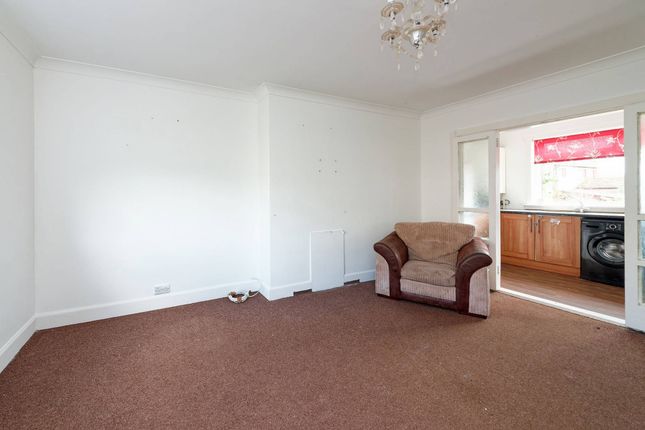 Terraced house for sale in Victoria Street, Harthill, North Lanarkshire