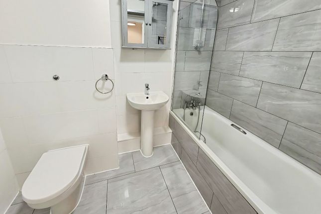 Flat 1 Guildford House, 23, St Nicholas Road, New Romney photo 2