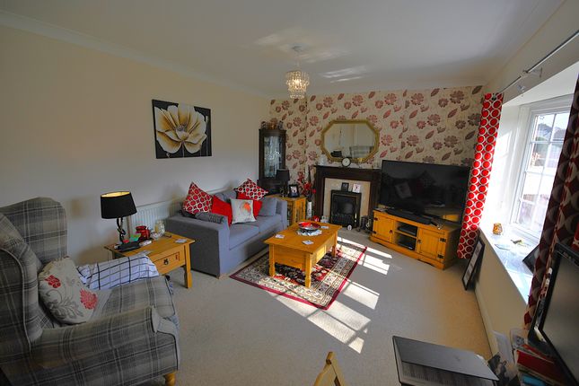 4, Kingsmead Drive, Doncaster photo 5