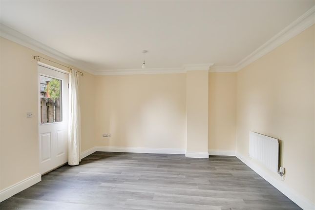23 Netley Court, Surrey Street, Littlehampton photo 3