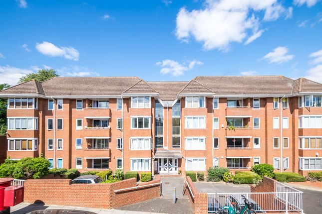2-bed house on Flat 21, Cityview Court Overhill Road, London, £500,000