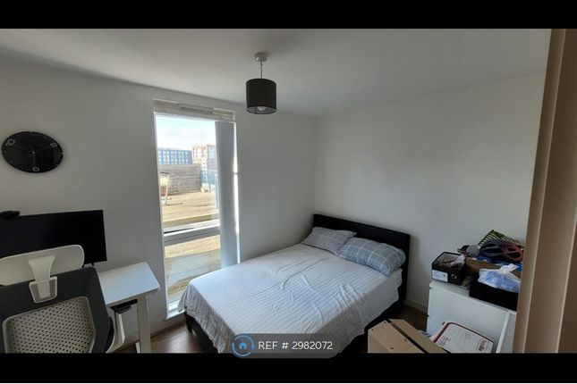 Flat, Adana Building Conington Road, London photo 4