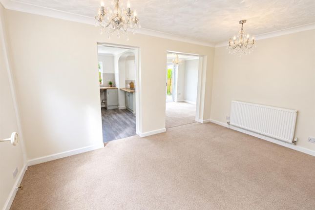 20, Lower Landemans, Westhoughton photo 3