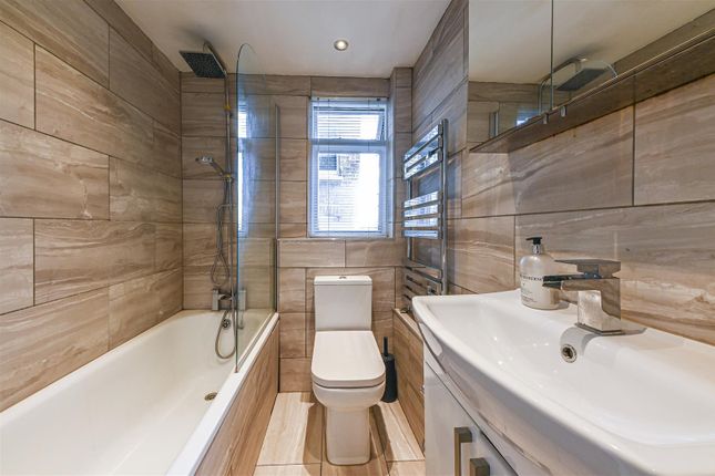 Flat B, 315, West End Mansions, West Hampstead photo 4