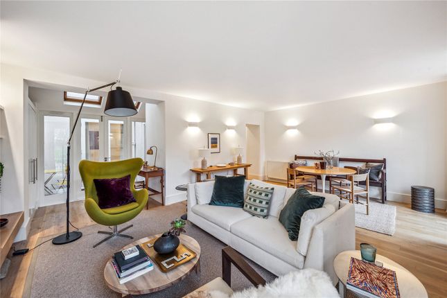 Flat for sale in Warrington Crescent, Little Venice, London