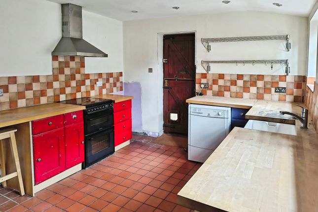 Fernbank Cottage, 29, Madeley Road, Telford photo 4