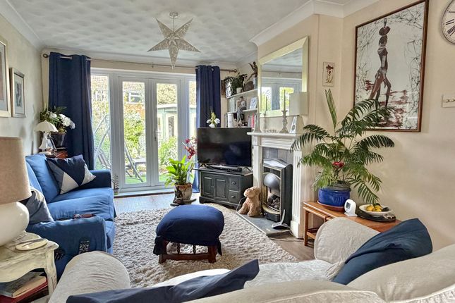 2 Bower Close, Southampton photo 3