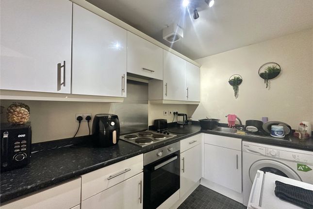 Flat 36, College Fields,, Cronton Lane, Cheshire photo 4