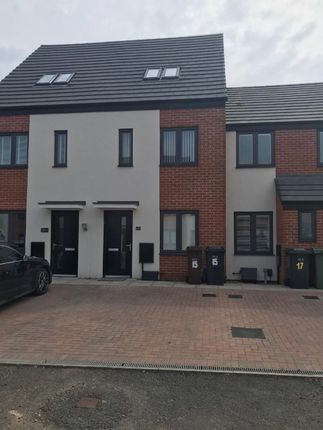 Semi-detached house to rent in Ohio Gardens, Oxley, Wolverhampton