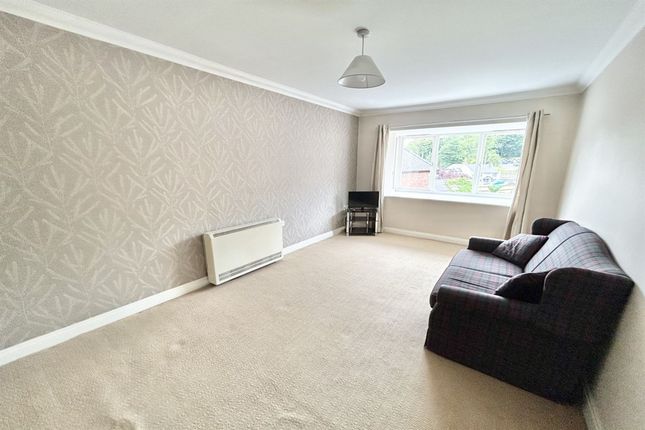 17 Riverside Court Waters Edge, Stockport photo 2